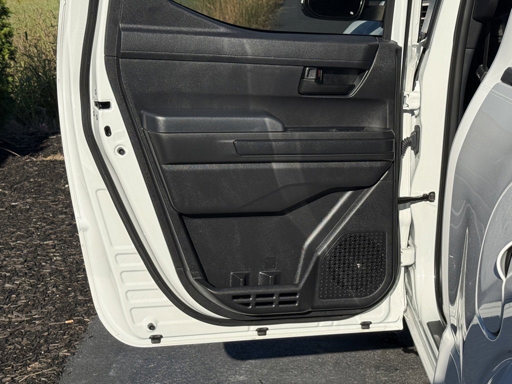 Used 2024 Toyota Tacoma SR5 image 31