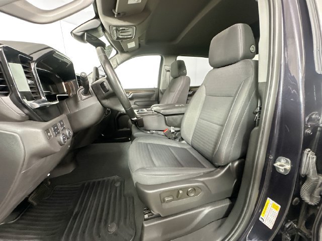 Used 2023 Chevrolet Silverado 1500 LT AWD/4WD image 17