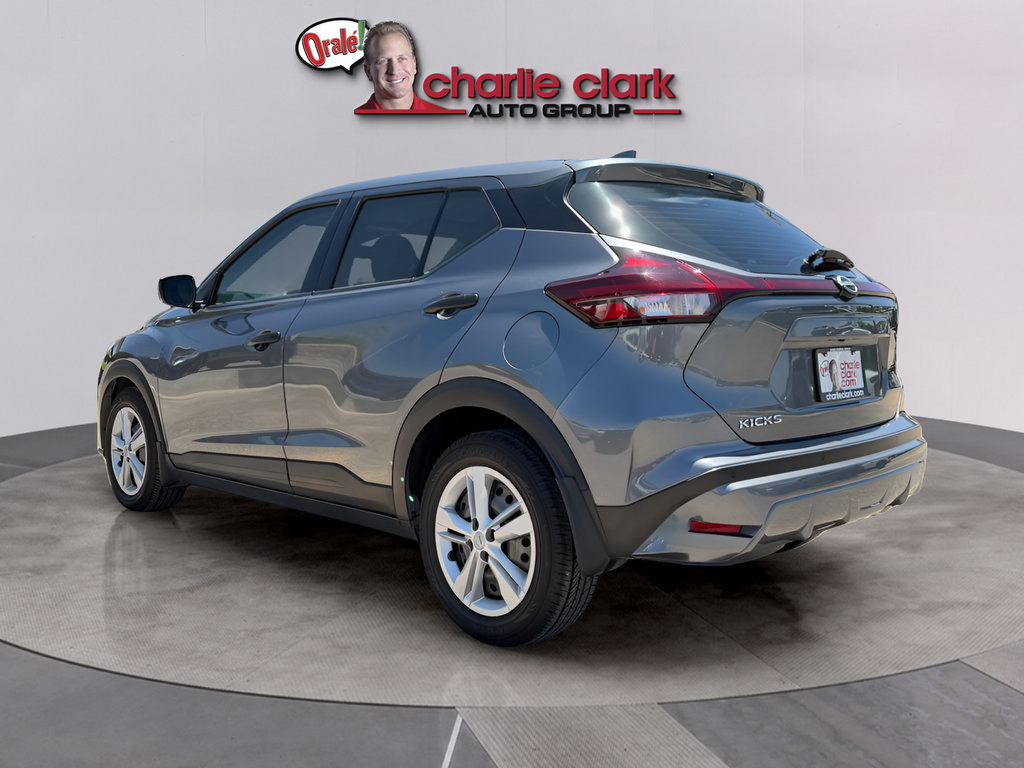 Used 2023 Nissan Kicks S FWD image 4