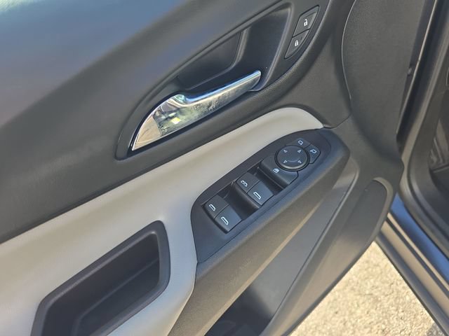 Used 2022 Chevrolet Equinox LT FWD image 16