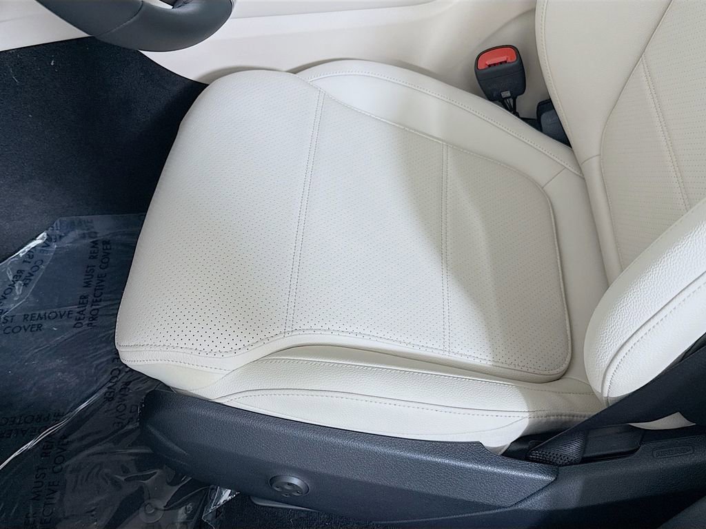 Used 2026 Mercedes-Benz GLC 300 4MATIC image 20