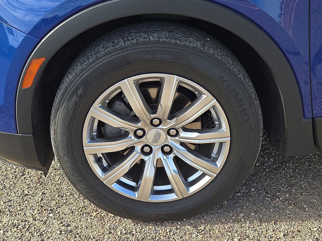 Used 2022 Cadillac XT4 Premium Luxury w/ Safety Alert Package image 11