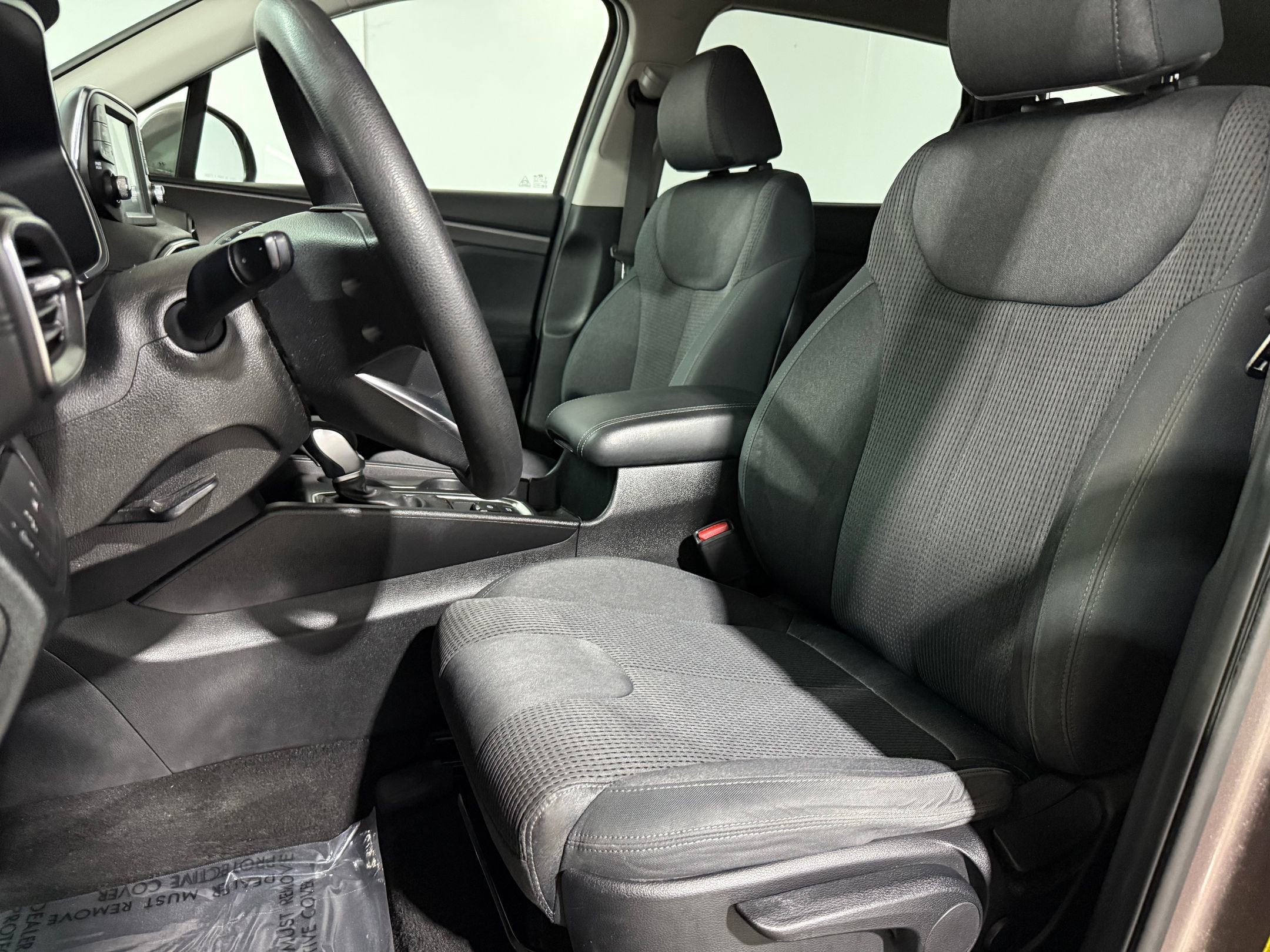 Used 2019 Hyundai Santa Fe SE image 5