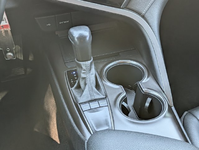 Used 2024 Toyota Camry SE FWD image 14