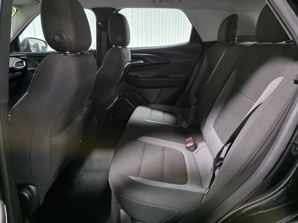 Used 2021 Chevrolet TrailBlazer LS FWD image 10