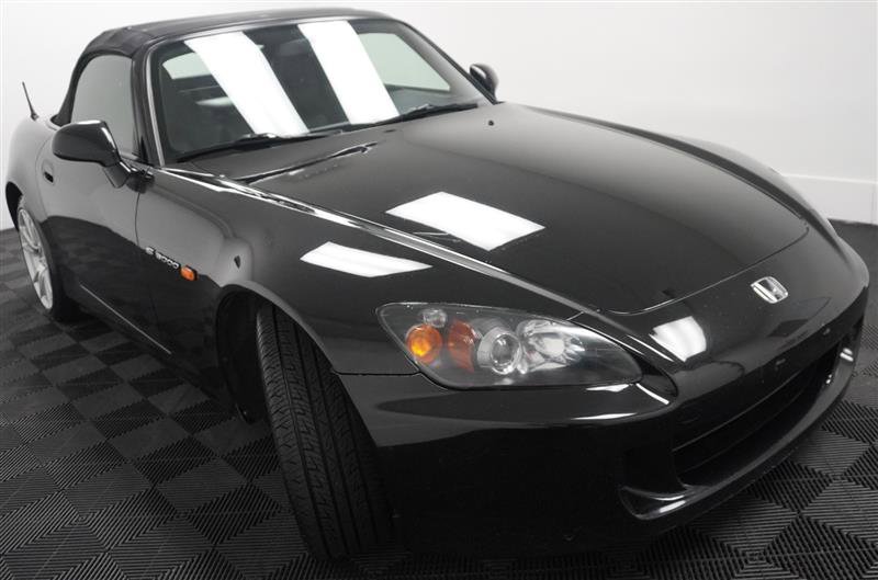 Used 2004 Honda S2000 image 8