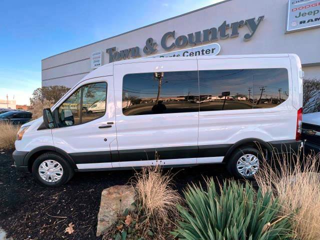Used 2023 Ford Transit 350 XL image 4