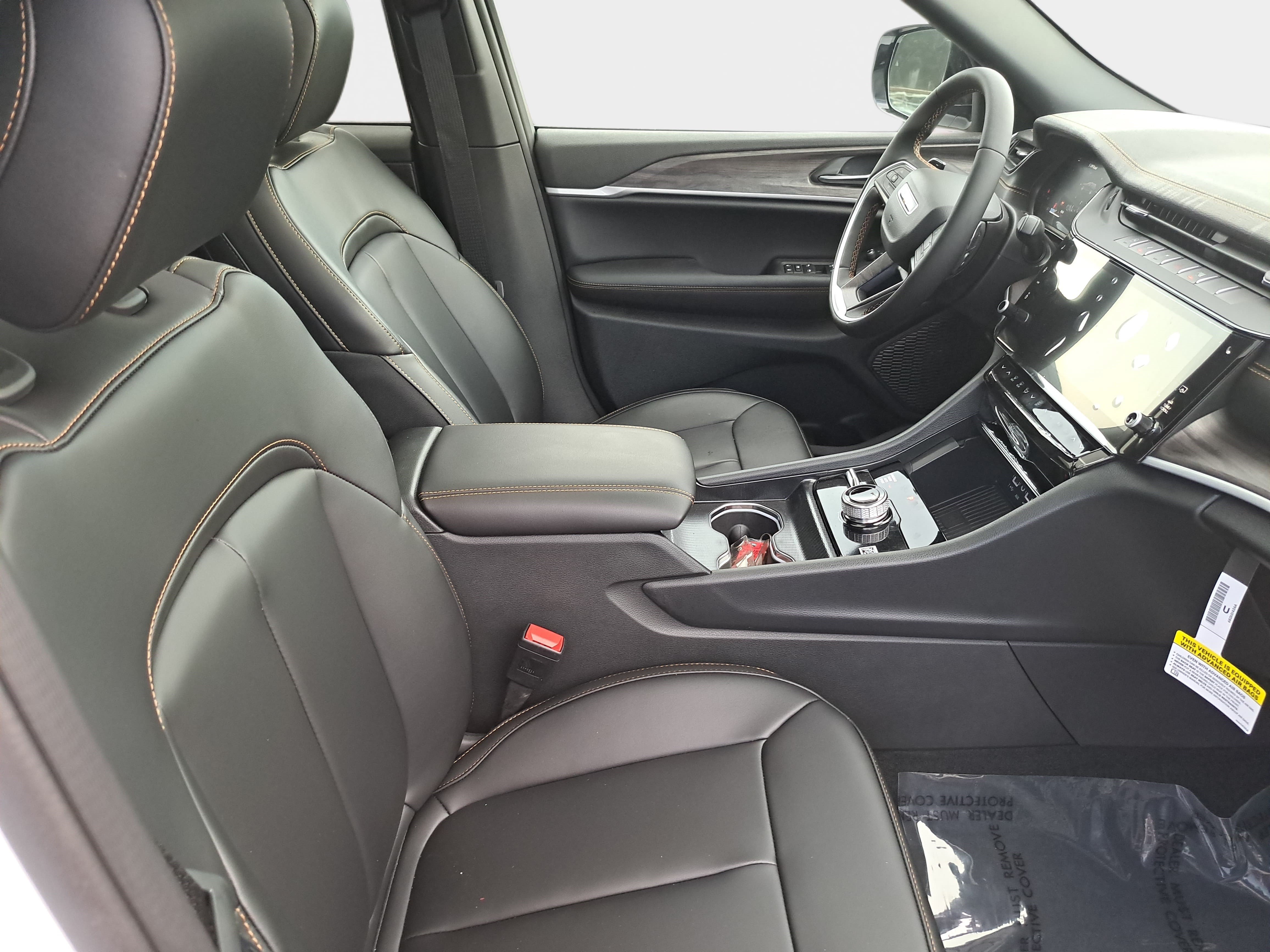 New 2026 Jeep Grand Cherokee Limited AWD/4WD image 10