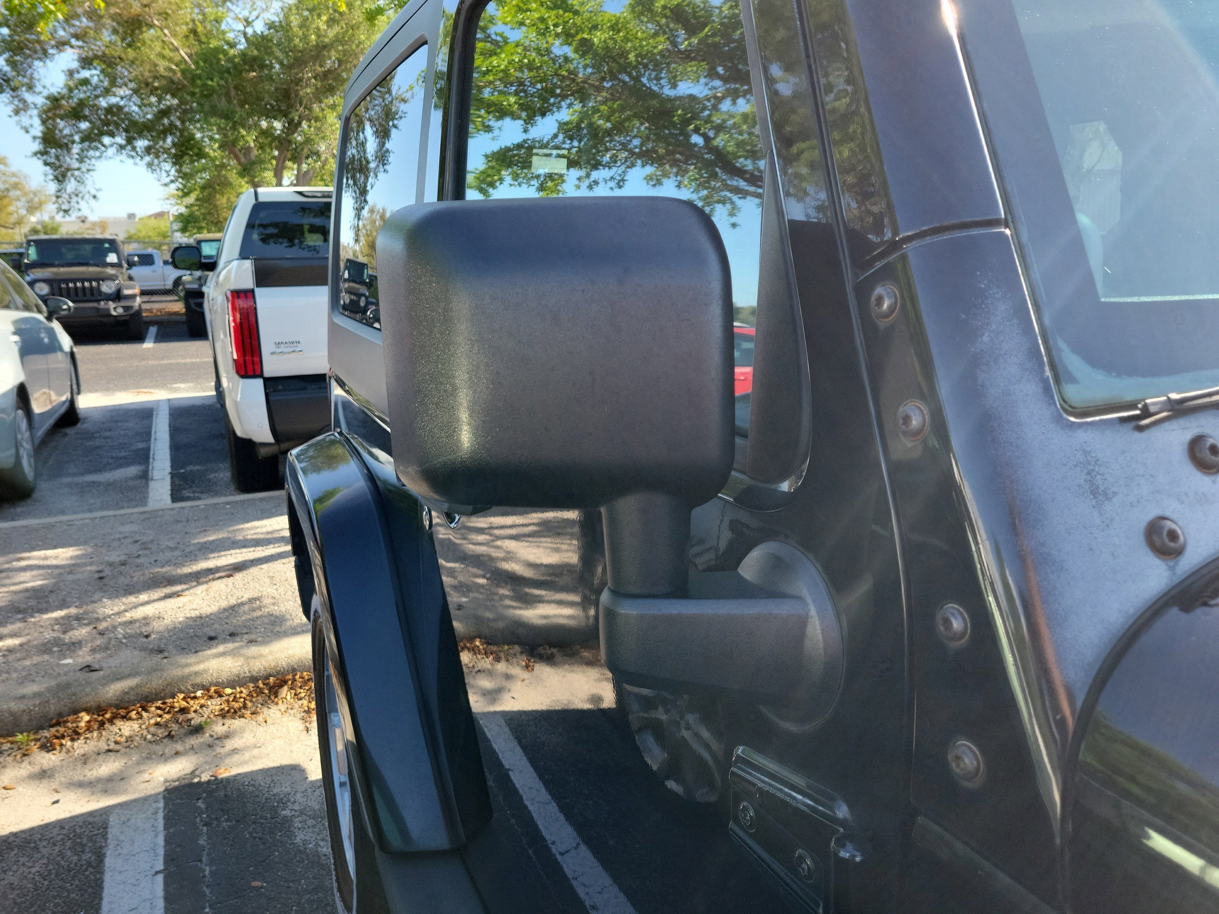 Used 2008 Jeep Wrangler Sahara w/ Dual Top Group image 9
