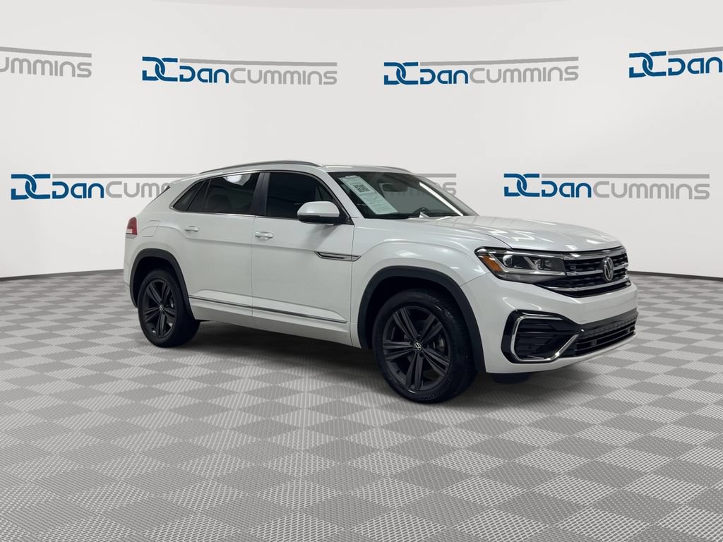 Used 2022 Volkswagen Atlas Cross Sport SEL R-Line AWD/4WD image 2