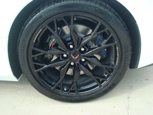 New 2027 Chevrolet Corvette Stingray Coupe w/ Z51 Performance Package RWD image 10