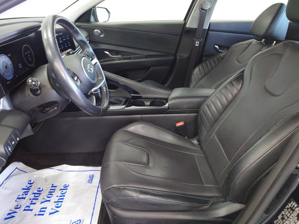 Certified 2023 Hyundai Elantra Limited FWD image 10