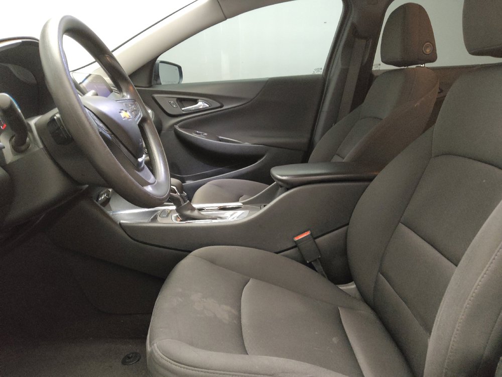 Used 2021 Chevrolet Malibu LS FWD image 17