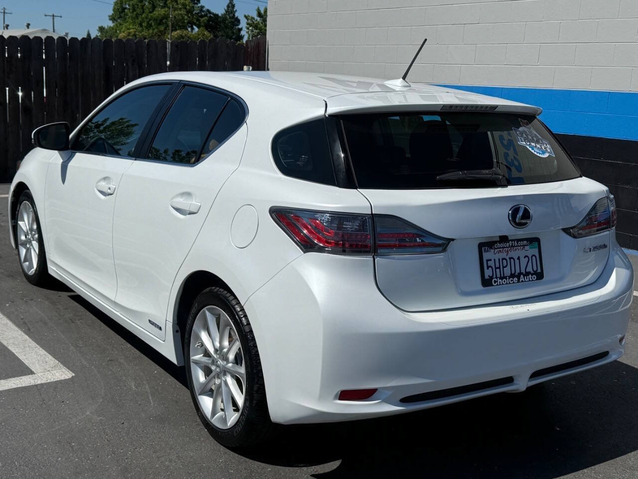 Used 2013 Lexus CT 200h FWD image 4