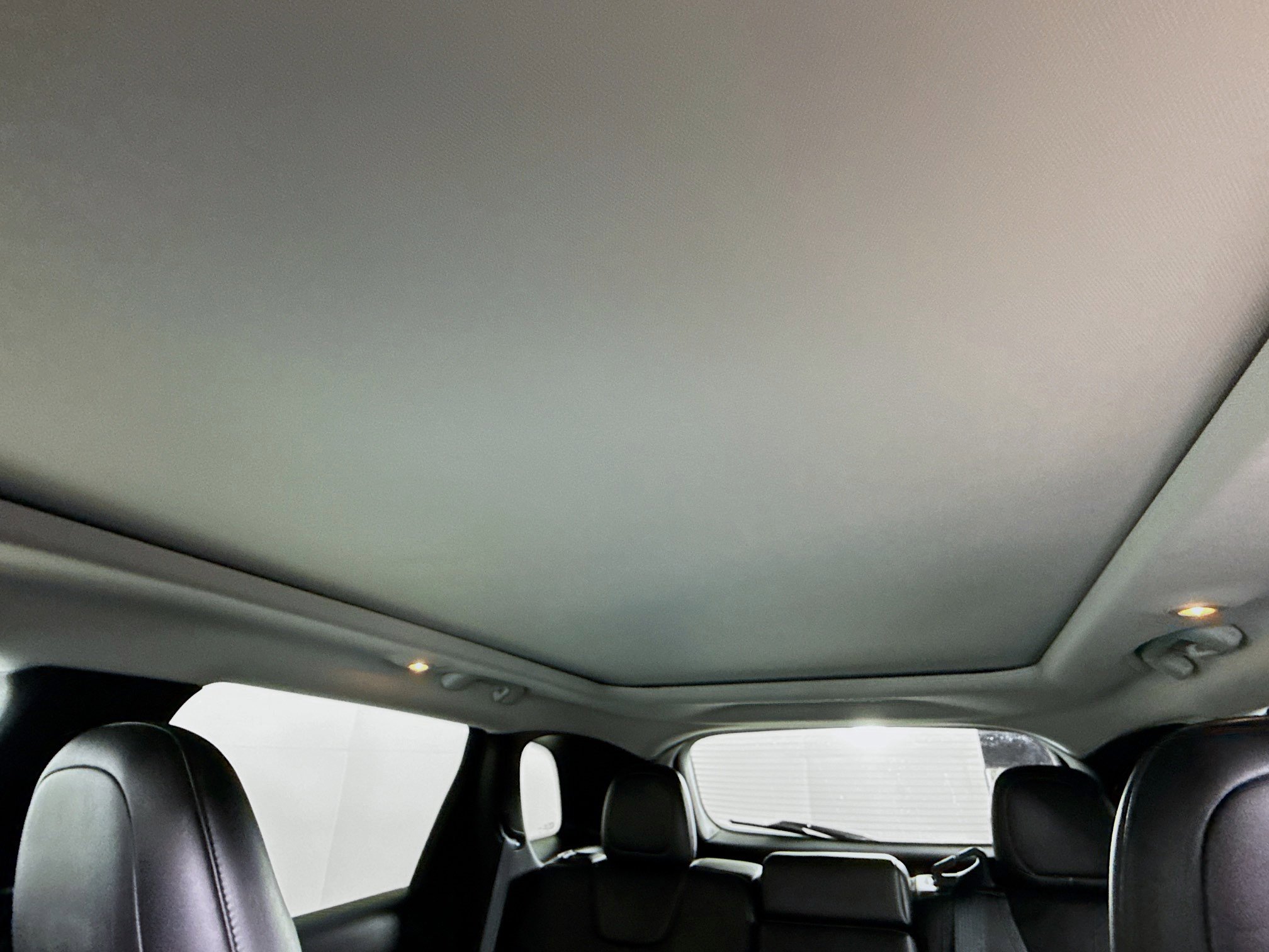 Used 2019 Jeep Cherokee Trailhawk w/ Comfort/Convenience Group AWD/4WD image 27