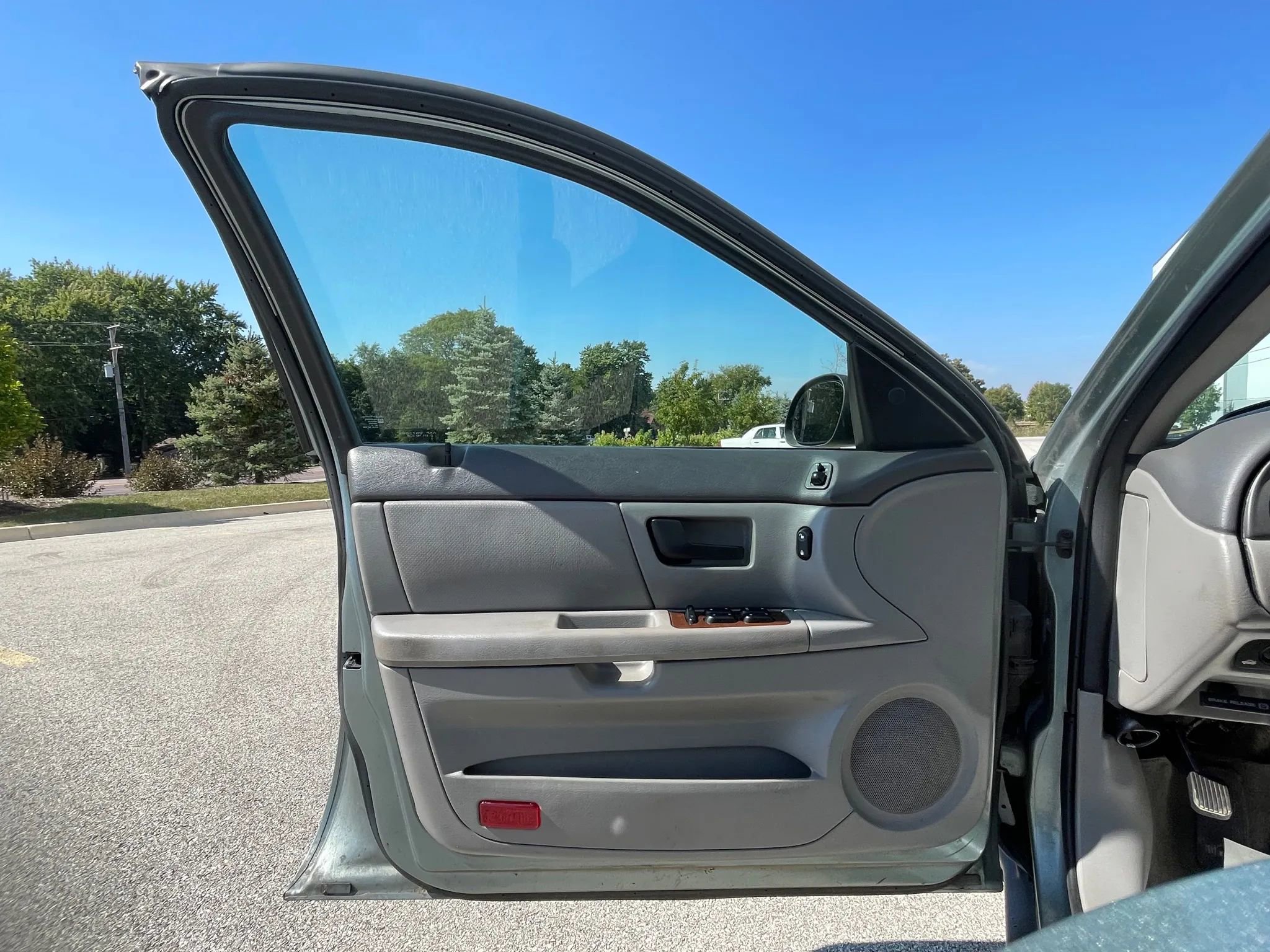 Used 2006 Ford Taurus SEL image 10