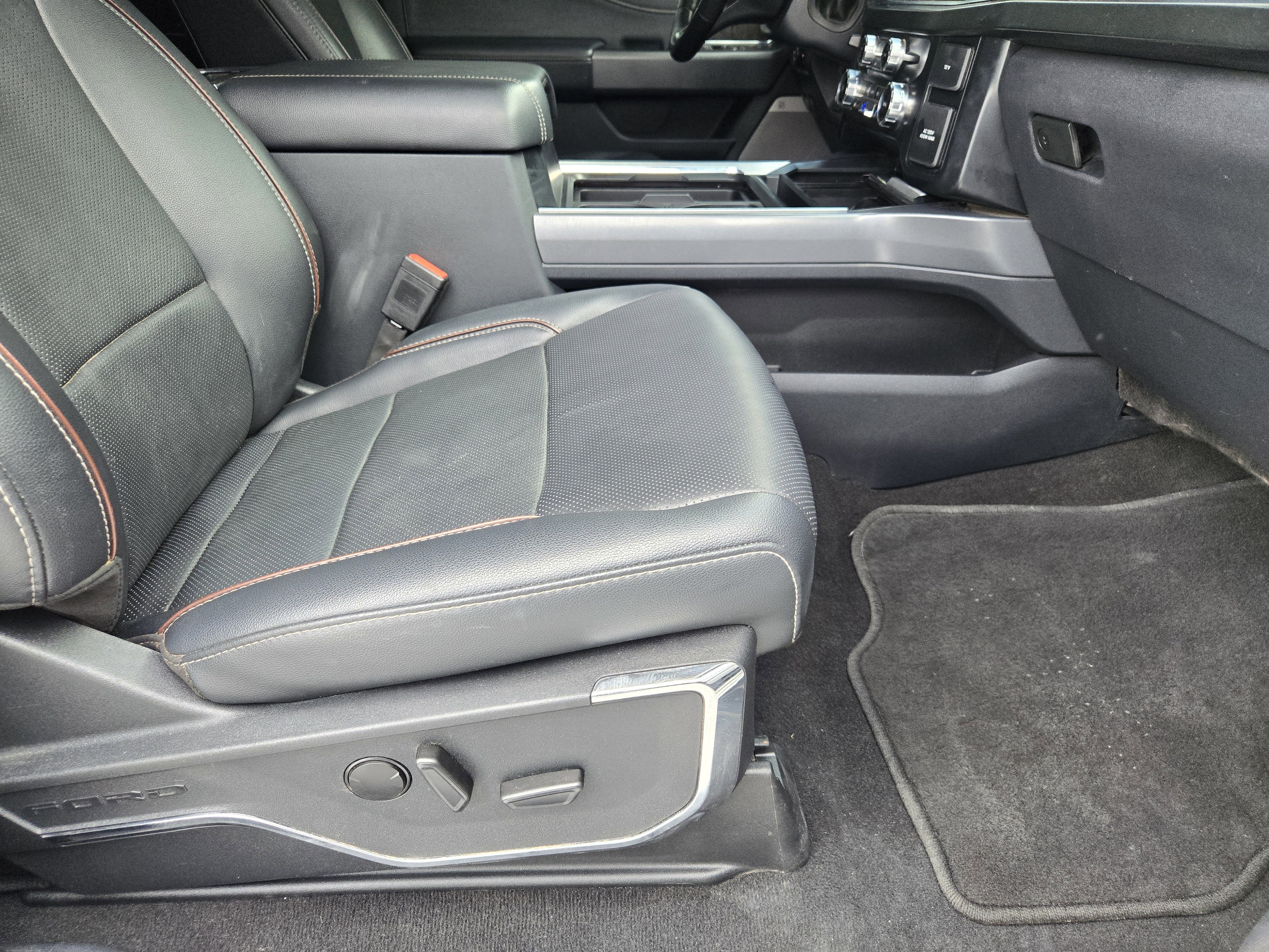 Used 2024 Ford F250 Lariat image 17