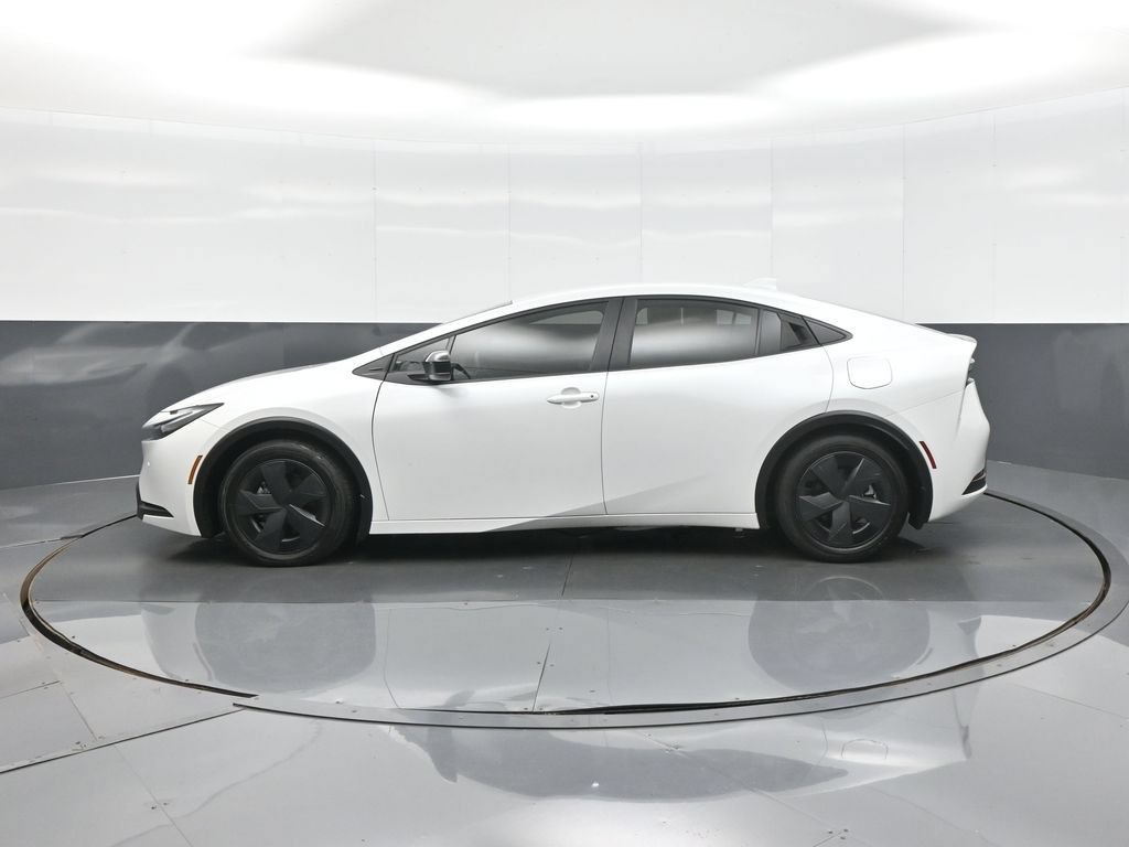 Certified 2024 Toyota Prius Prime FWD image 4