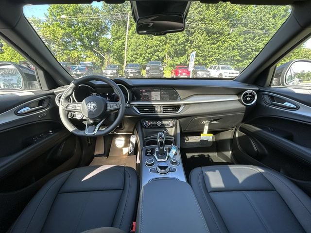 New 2026 Alfa Romeo Stelvio Sprint w/ Convenience Package AWD/4WD image 12