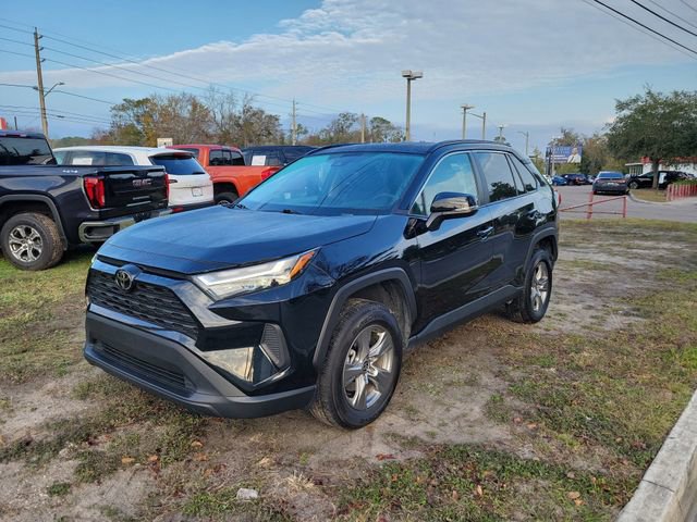 Used 2024 Toyota RAV4 XLE image 4