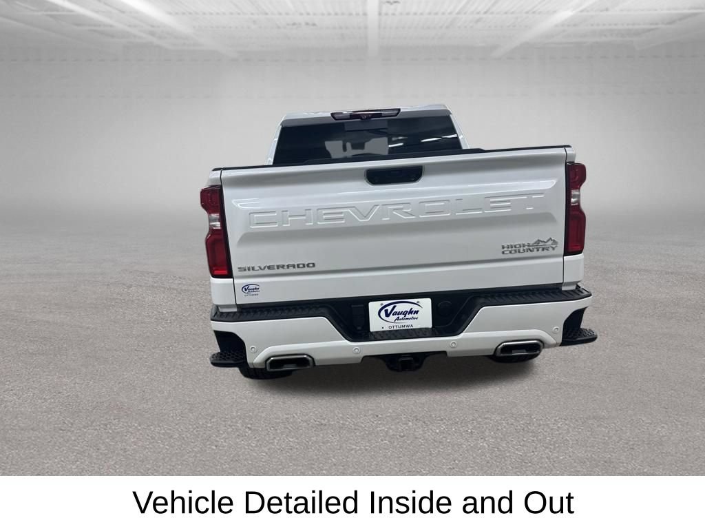Used 2024 Chevrolet Silverado 1500 High Country w/ Technology Package AWD/4WD image 11
