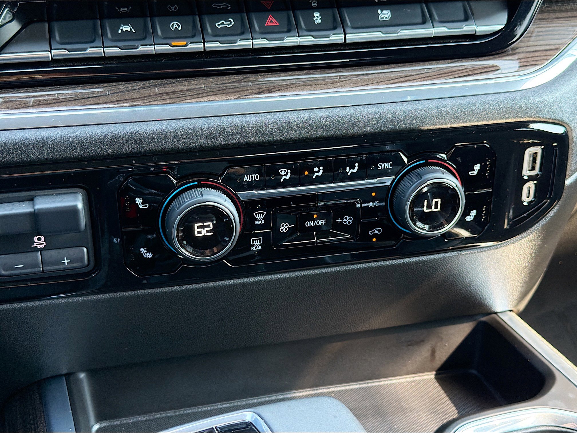 Used 2025 Chevrolet Silverado 1500 LT w/ Protection Package image 33