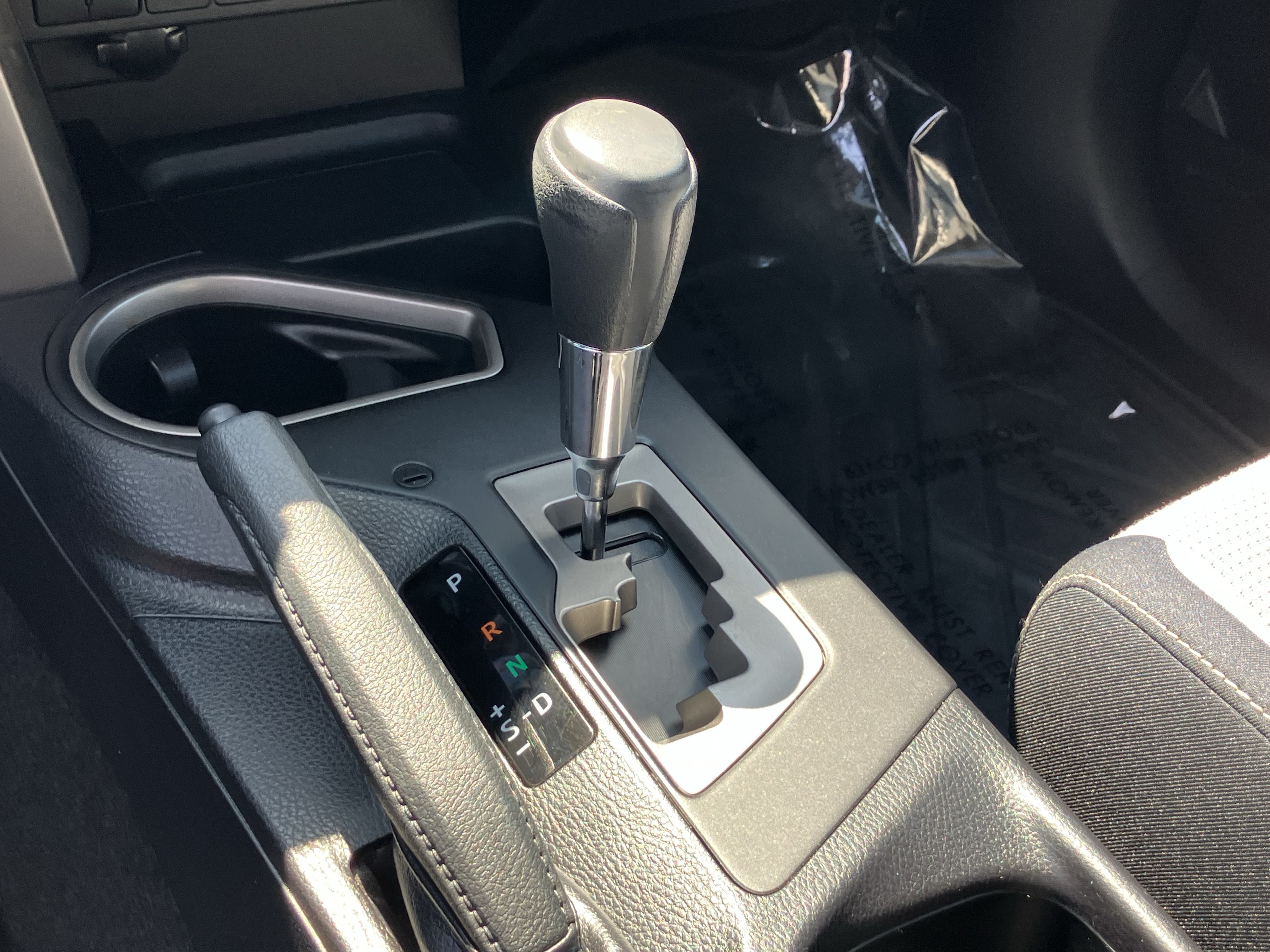 Used 2016 Toyota RAV4 XLE FWD image 28