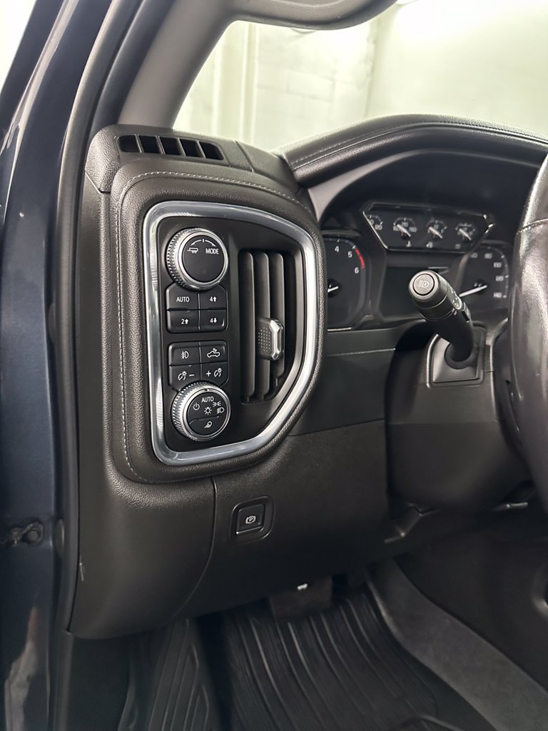 Used 2022 GMC Sierra 1500 SLT w/ SLT Premium Plus Package AWD/4WD image 14