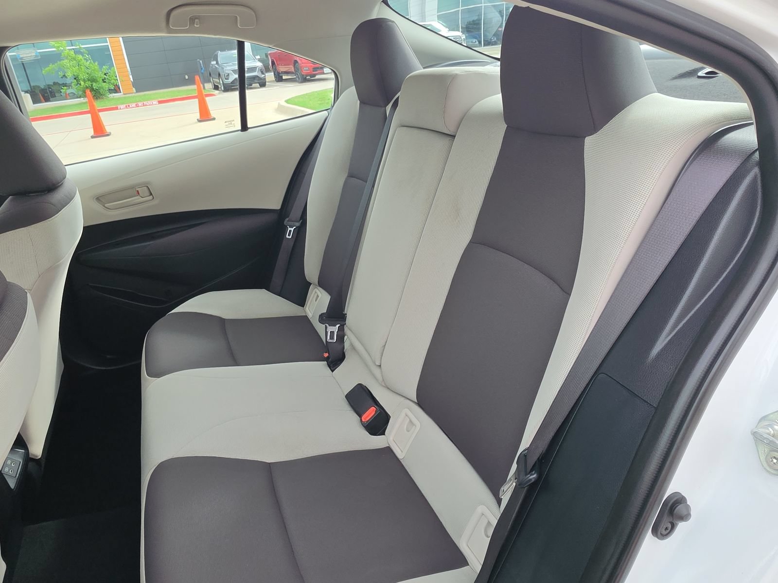 Used 2024 Toyota Corolla LE FWD image 24