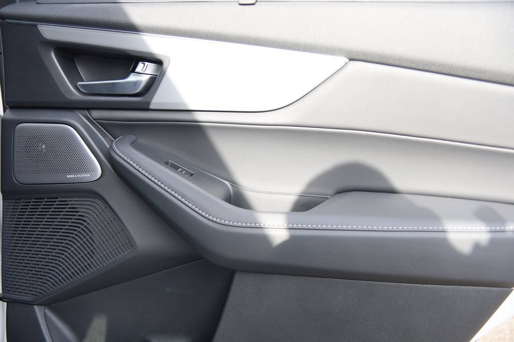 New 2026 Acura MDX w/ Technology Package FWD image 34