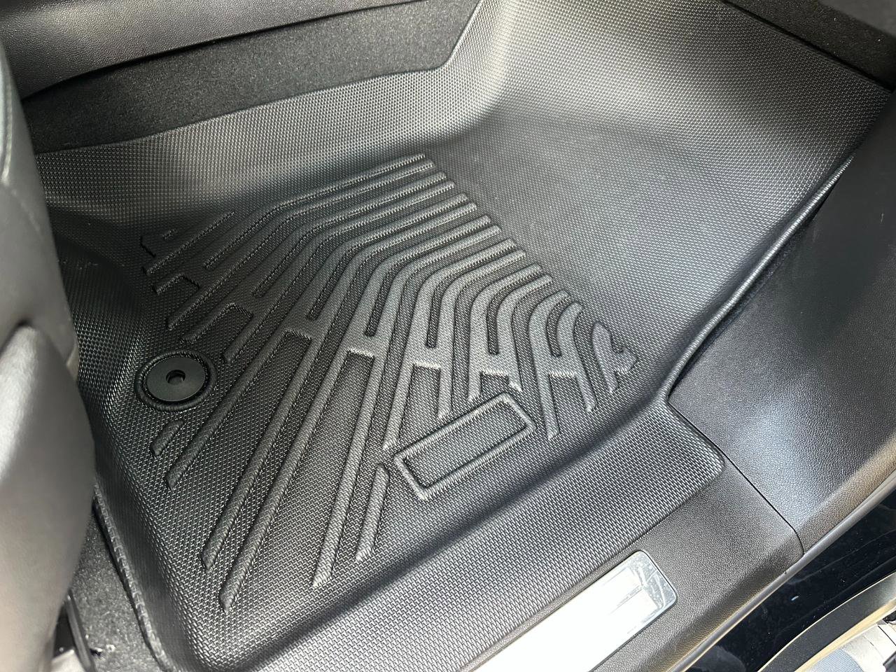 Used 2025 Chevrolet Tahoe Z71 w/ Comfort Package image 37