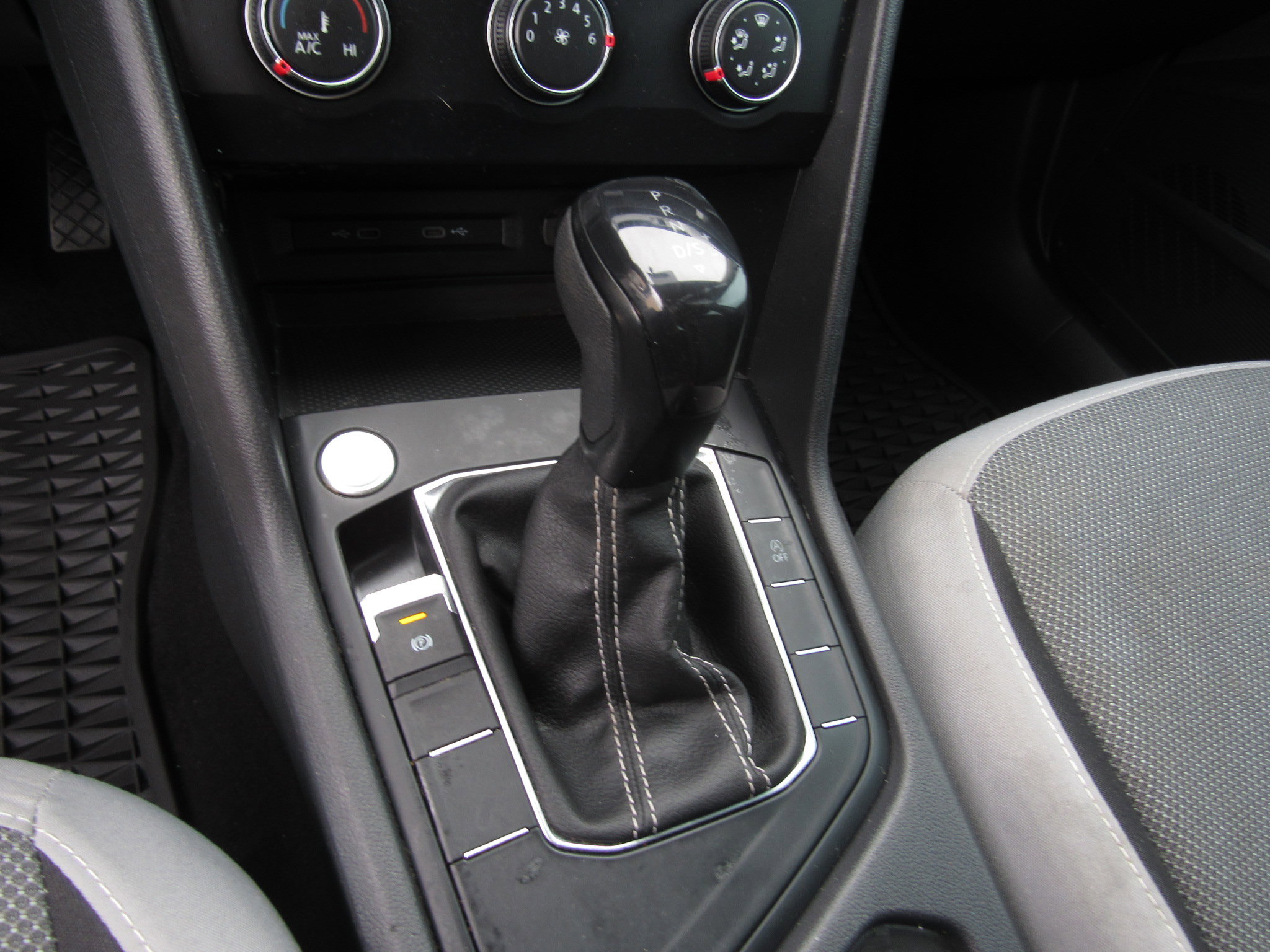 Used 2022 Volkswagen Taos S image 20