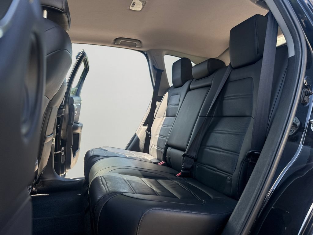 Used 2020 Honda CR-V Touring image 25