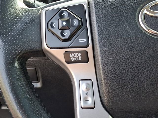 Used 2018 Toyota 4Runner Limited AWD/4WD image 25