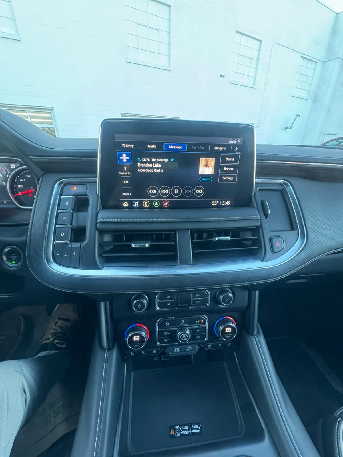 Used 2021 Chevrolet Tahoe Premier AWD/4WD image 11