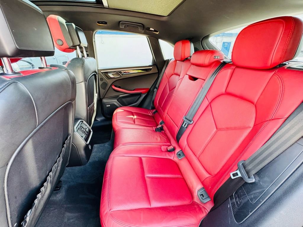 Used 2017 Porsche Macan S image 13