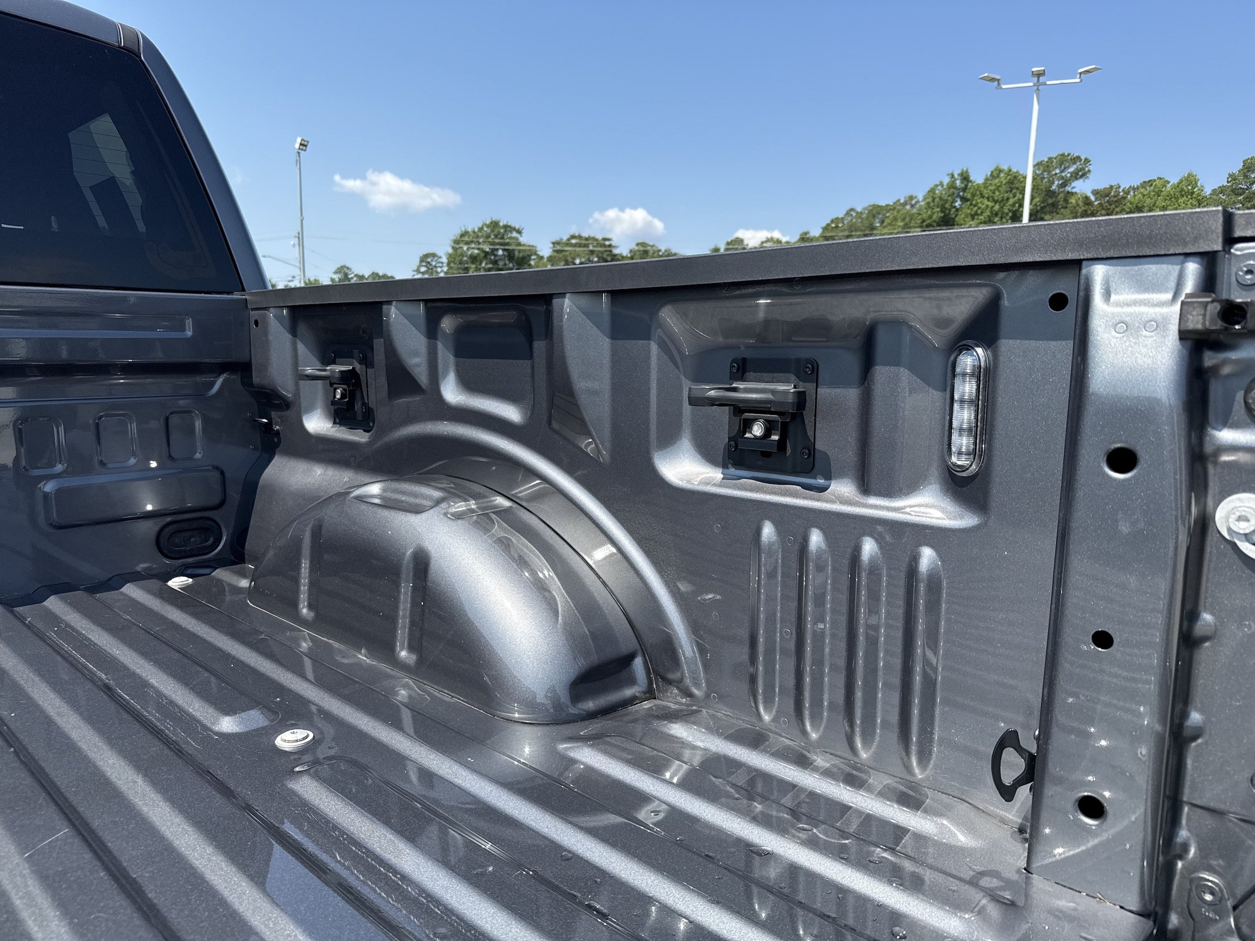 Used 2023 Ford F150 Lariat AWD/4WD image 13