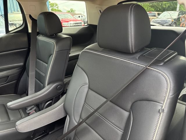 Used 2022 GMC Acadia Denali w/ Denali Technology Package AWD/4WD image 22