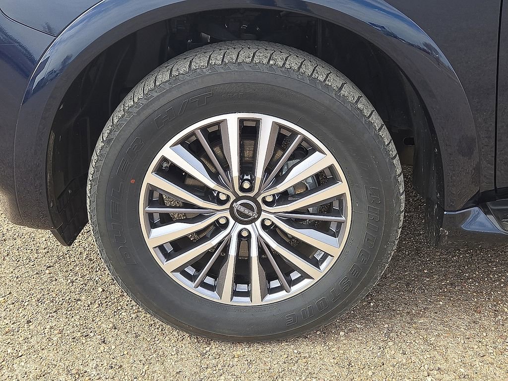 Used 2024 Nissan Armada SL image 11