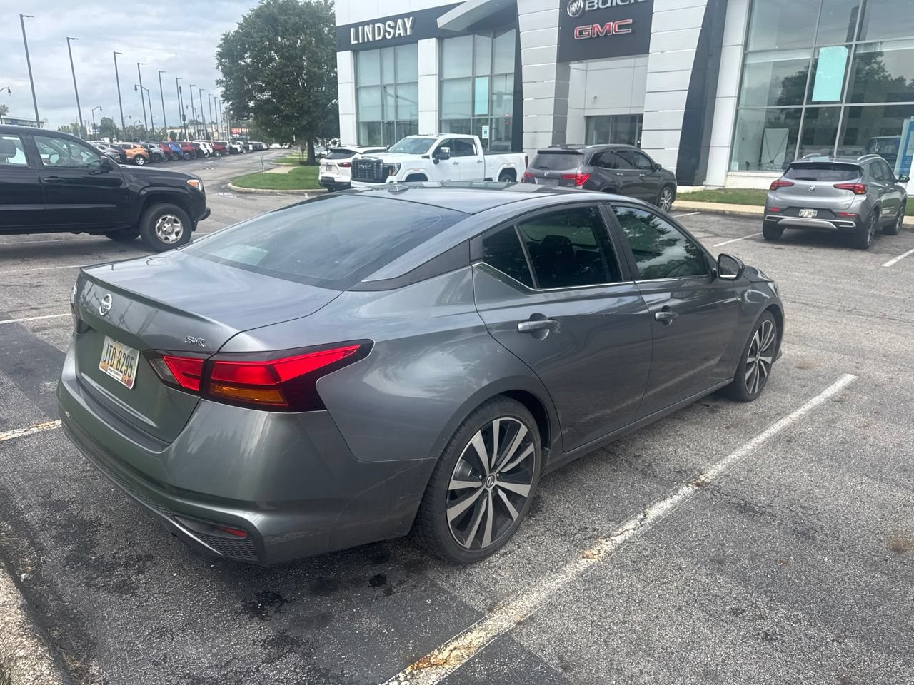 Used 2019 Nissan Altima 2.5 SR FWD image 6