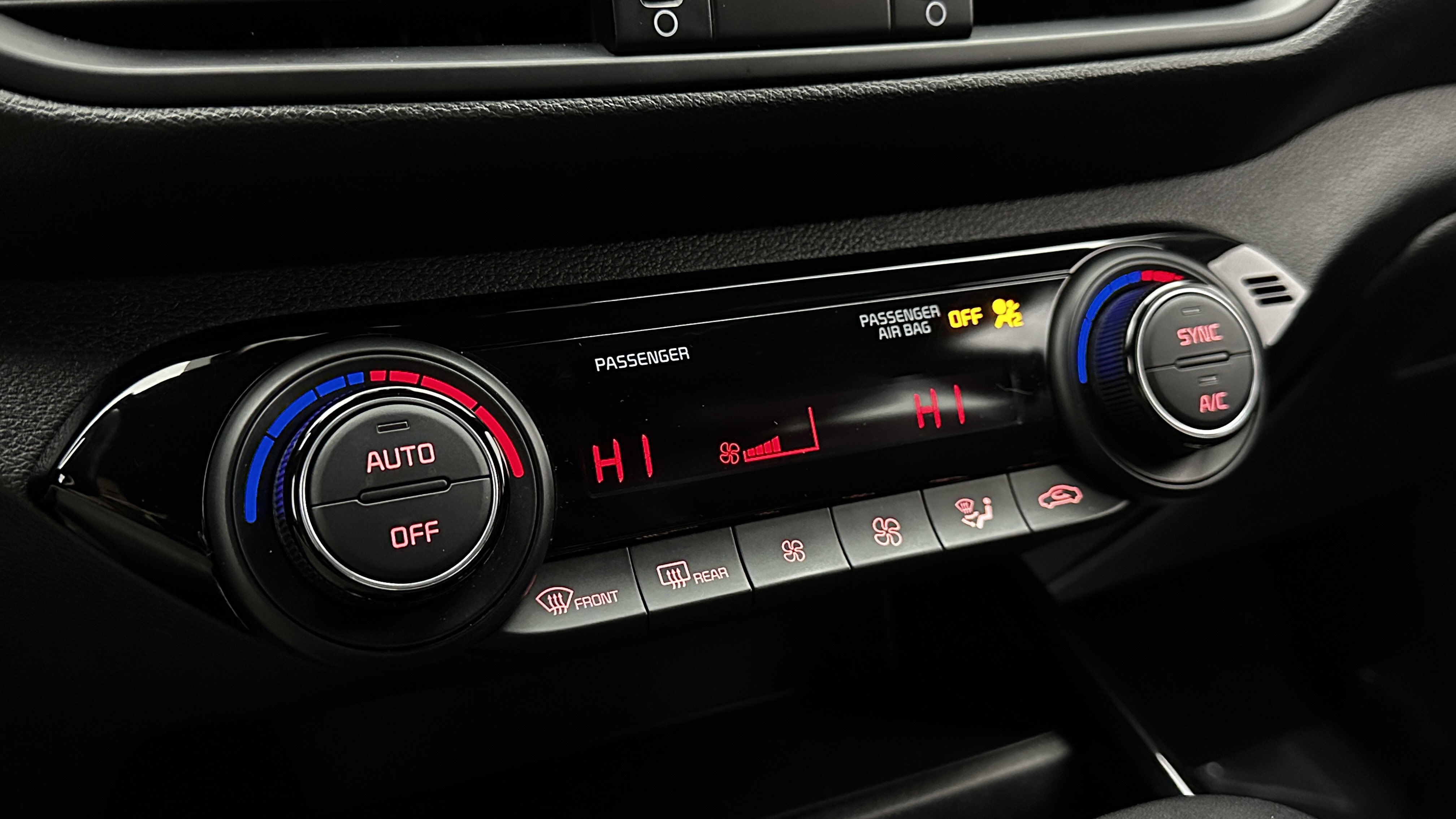 Used 2023 Kia Forte GT-Line w/ GT-Line Technology Package image 16