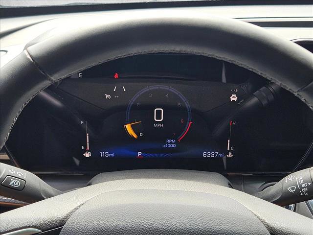 Used 2025 Chevrolet Trax ACTIV w/ Sunroof Package FWD image 8