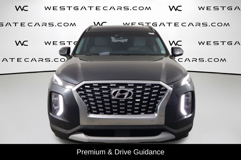 Used 2020 Hyundai Palisade SEL FWD image 2