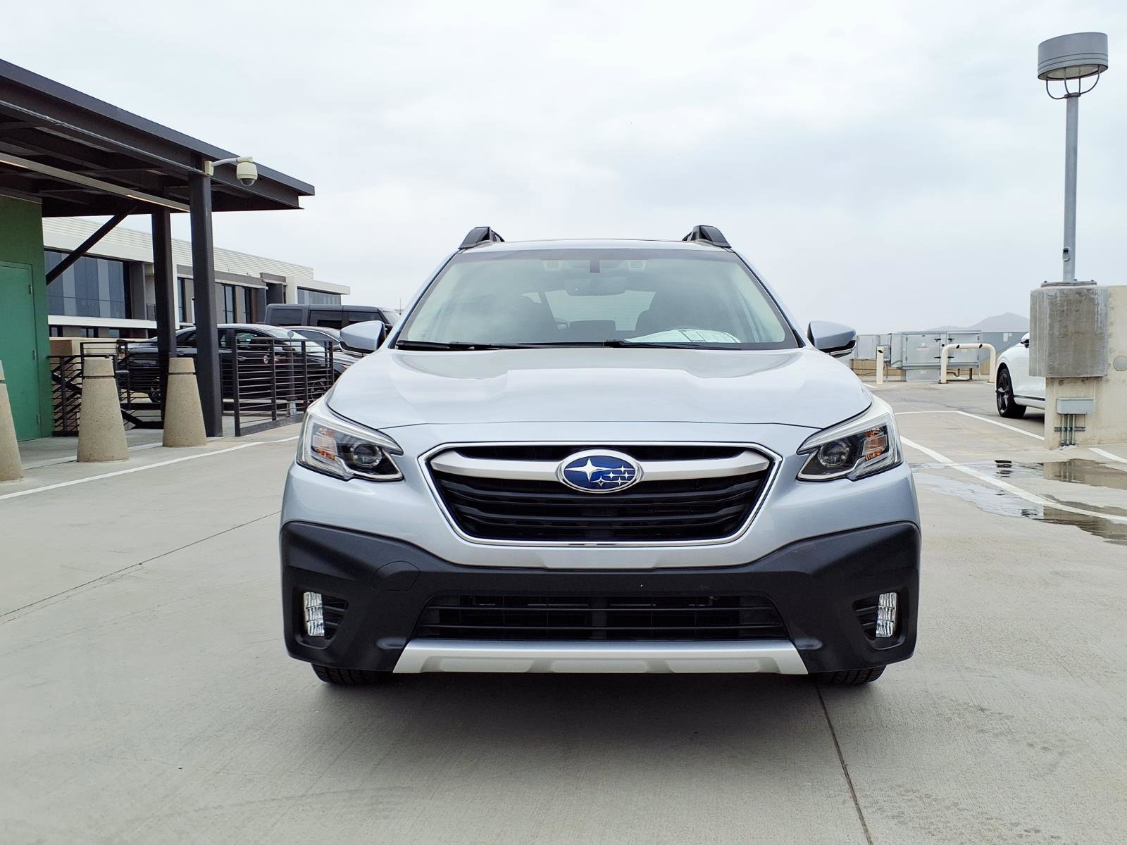 Used 2022 Subaru Outback Limited XT w/ Popular Package #2 AWD/4WD image 2