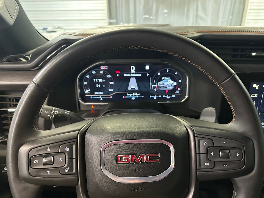 Used 2024 GMC Sierra 1500 AT4 w/ Technology Package AWD/4WD image 10