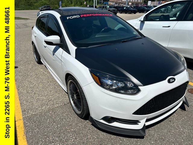 Used 2014 Ford Focus ST w/ Equipment Group 201A FWD image 13