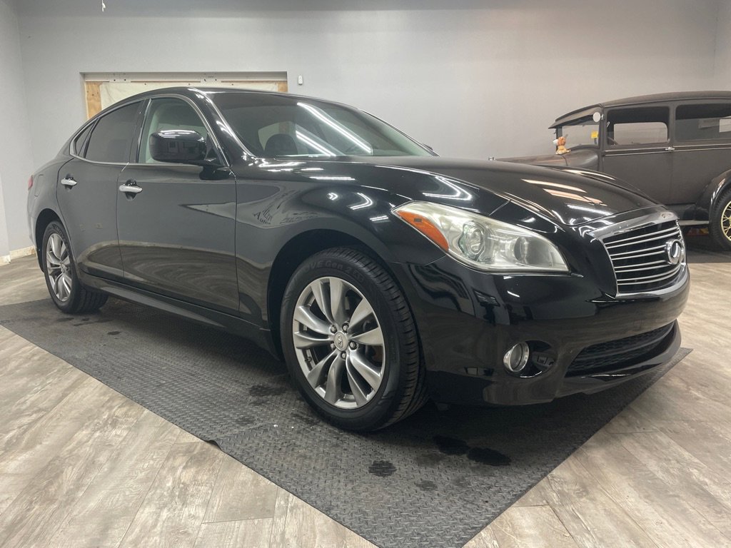 Used 2013 INFINITI M37 x w/ Premium Pkg image 3