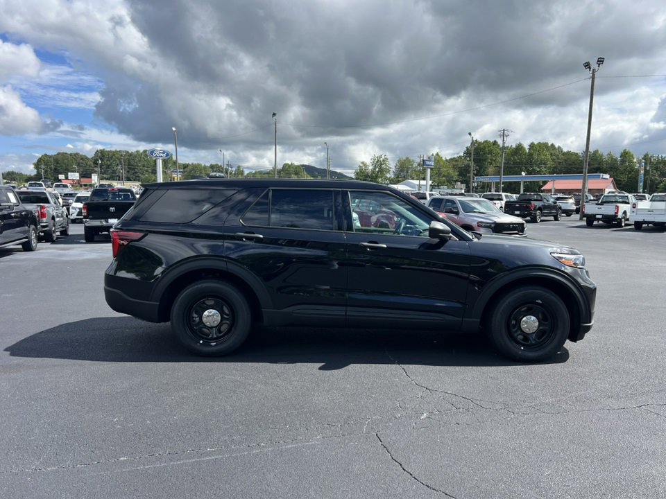 New 2025 Ford Explorer 4WD Police Interceptor image 4