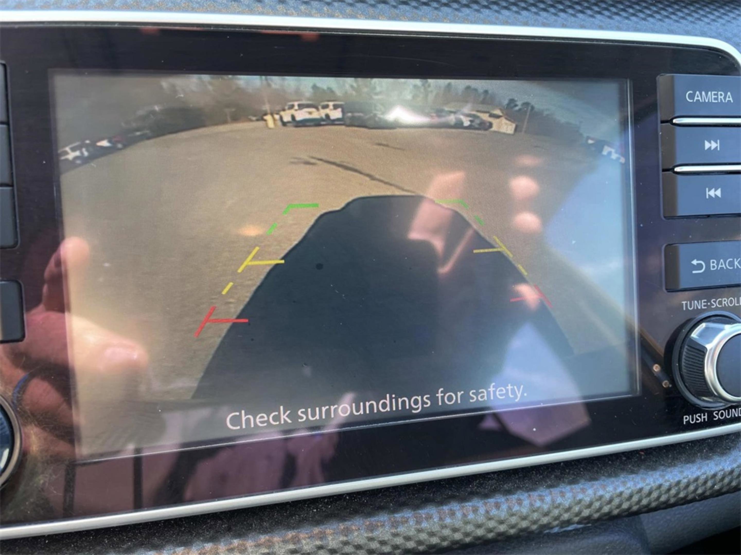 Used 2020 Nissan Kicks SV image 28