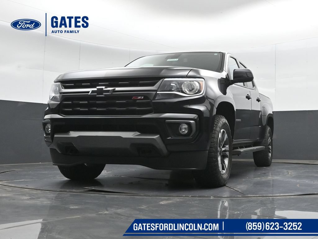 Used 2022 Chevrolet Colorado Z71 w/ Safety Package AWD/4WD image 39